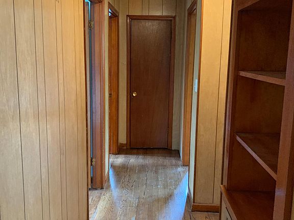 5th image of 2663 Orchid Ave