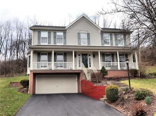 1052 Lakemont Dr, Bridgeville, PA