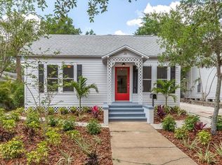 38 W Center St, Tarpon Springs, FL 34689