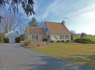 43 Parkside Inn Rd, Bernville, PA 19506