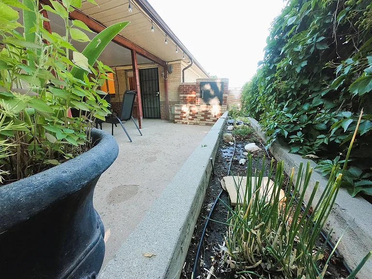 3258 N Saint Paul St — Photo 25