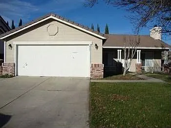 827 Prairie Dunes Dr photo 1