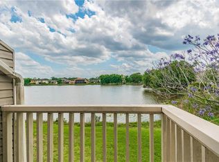 6924 Lake Place Ct, Tampa, FL 33634
