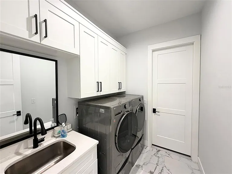 4722 Neptune Rd — Photo 13