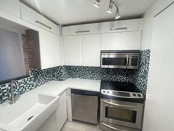 4th image of 3540 S Ocean Blvd APT 414