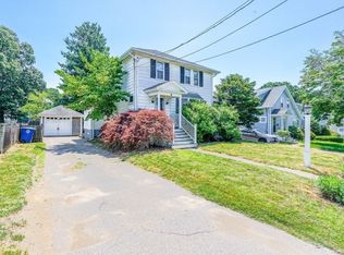 88 Bickford Rd, Braintree, MA 02184