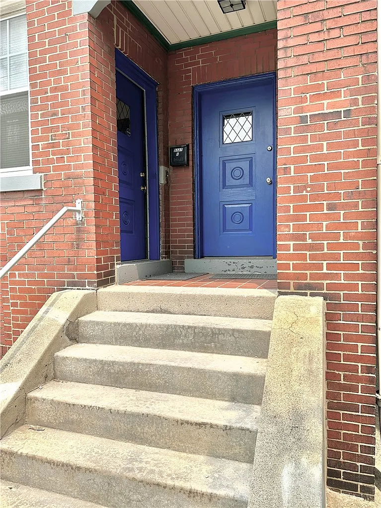 Building Photo - 5127 Liberty Ave #2