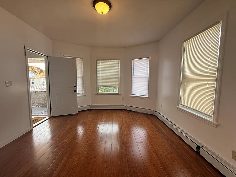 66 Marion Ave #2 — Photo 19