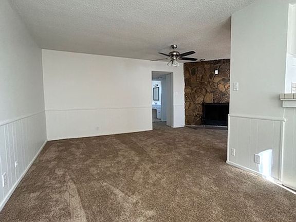 3rd image of 4442 W 133rd St APT D