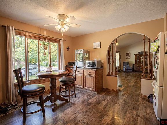 5th image of 1716 Crestview Dr