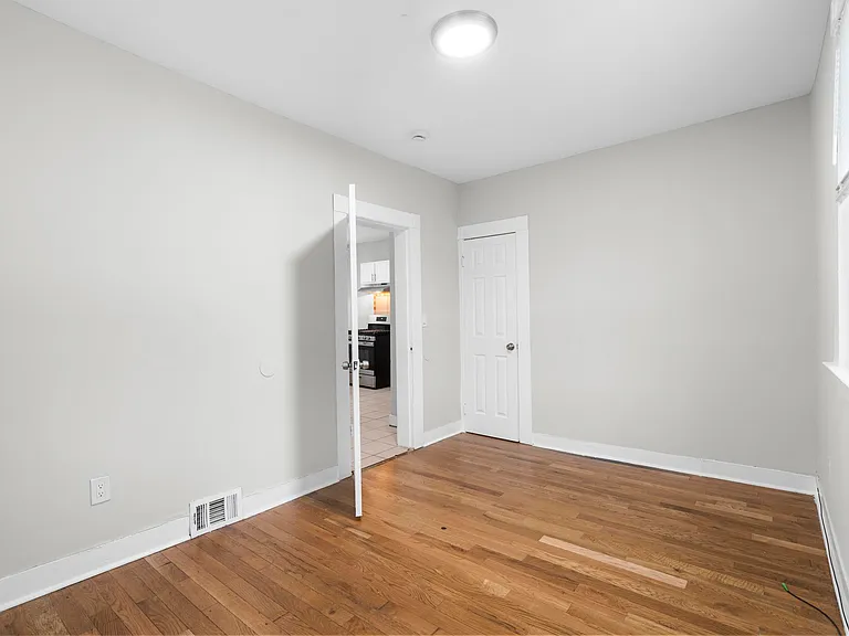 693 Dixwell Ave #2 — Photo 10