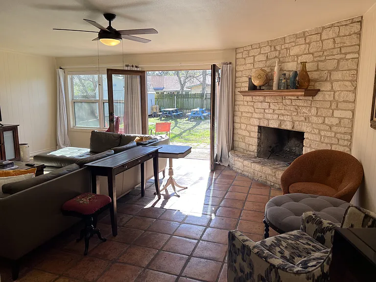 2401 Laramie Trl #A — Photo 13