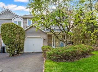 94 Edgefield Dr, Parsippany-Troy Hills Twp., NJ 07950
