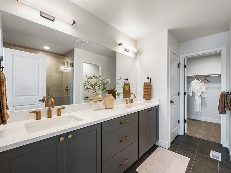 648 Greenspire Dr #V-6 — Photo 16