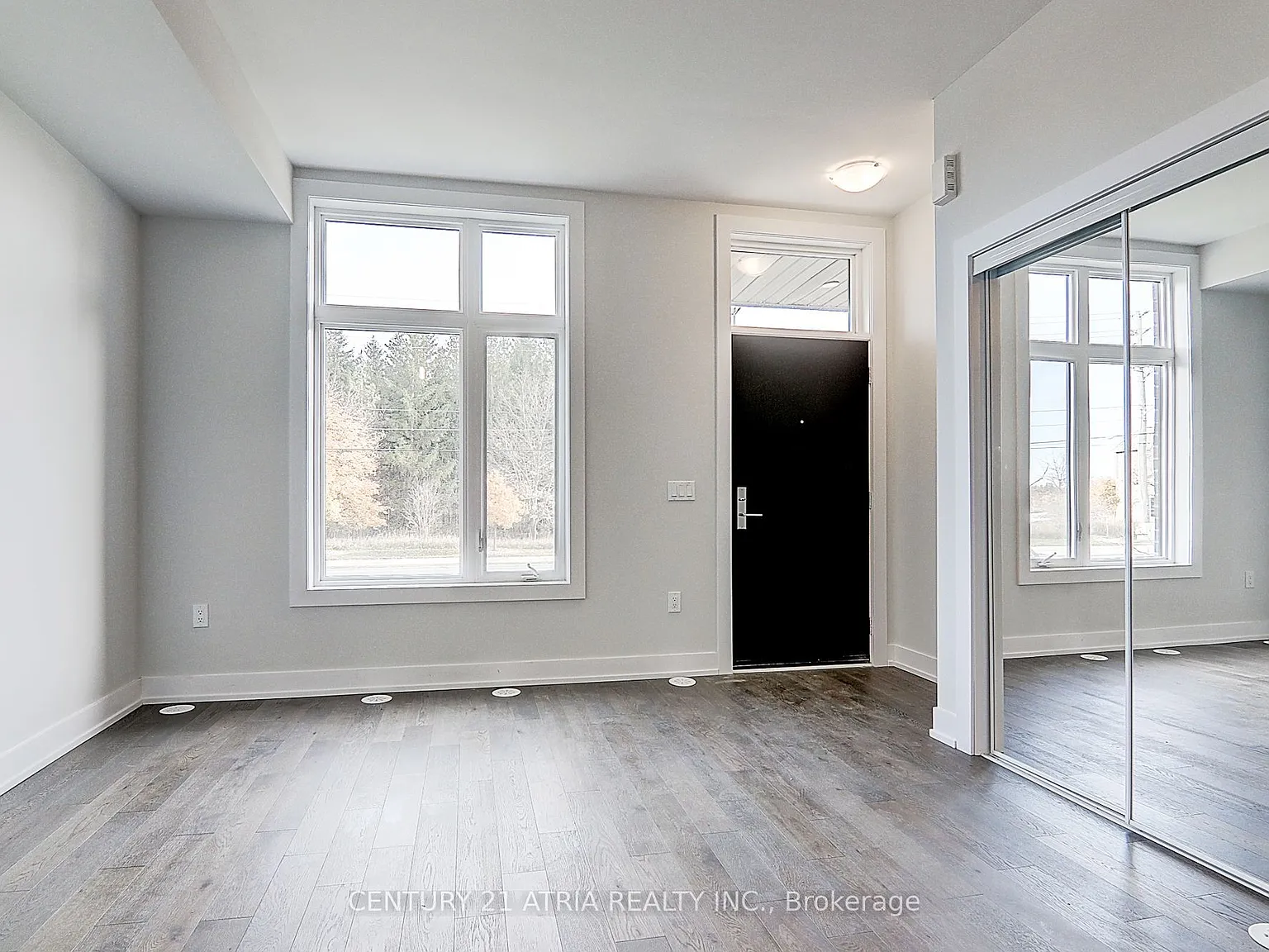 2 bed, $2,675 — Photo 1