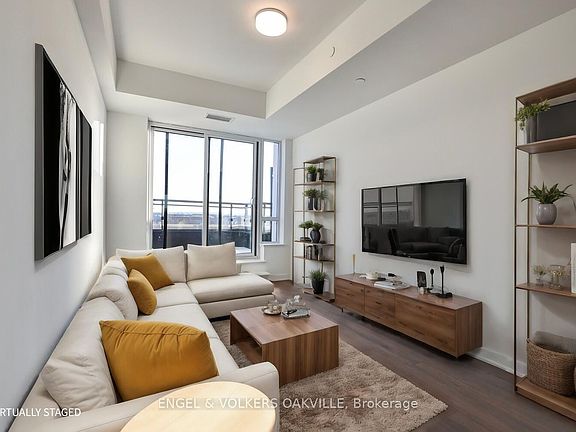 2nd image of 405 Dundas Street West St #309