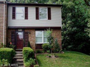 8330 Bark Tree Ct, Springfield, VA 22153