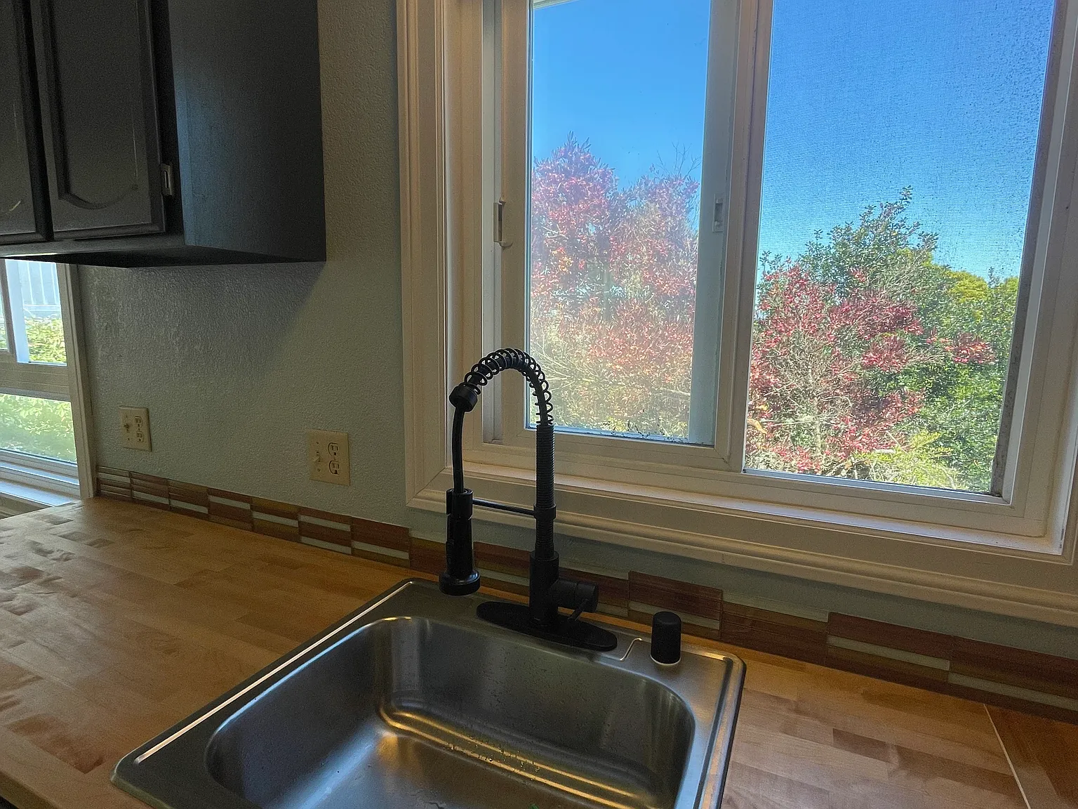 2 bed, 1.5 bath, 1100 sqft, $5,700 — Photo 4