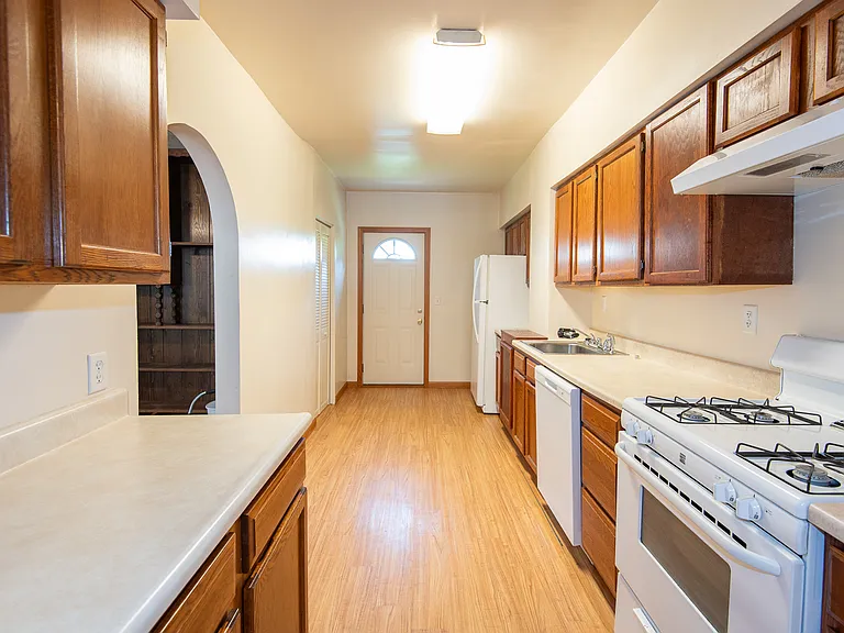420 Virginia Ave — Photo 6
