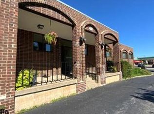 460 Coventry Ln #107, Crystal Lake, IL 60014