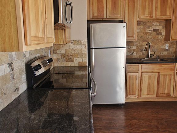 4th image of 41 Squire Ct APT C