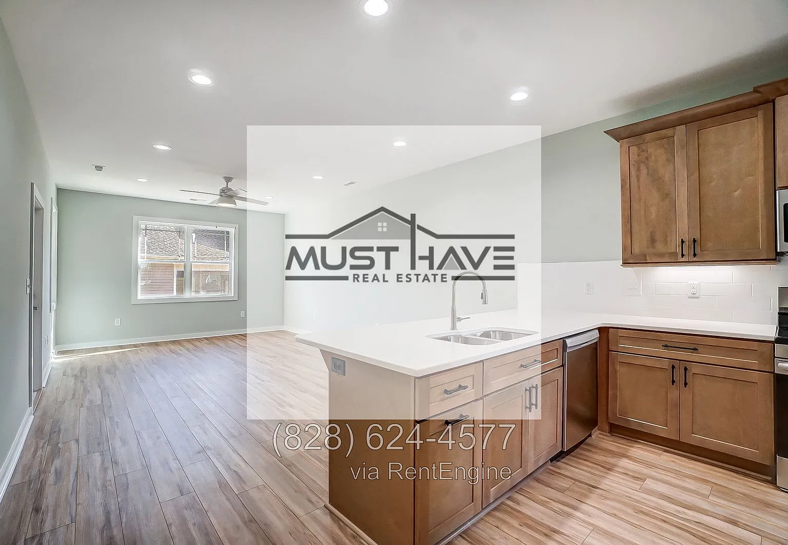 2 bed, 1.5 bath, 1124 sqft, $1,700 — Photo 4