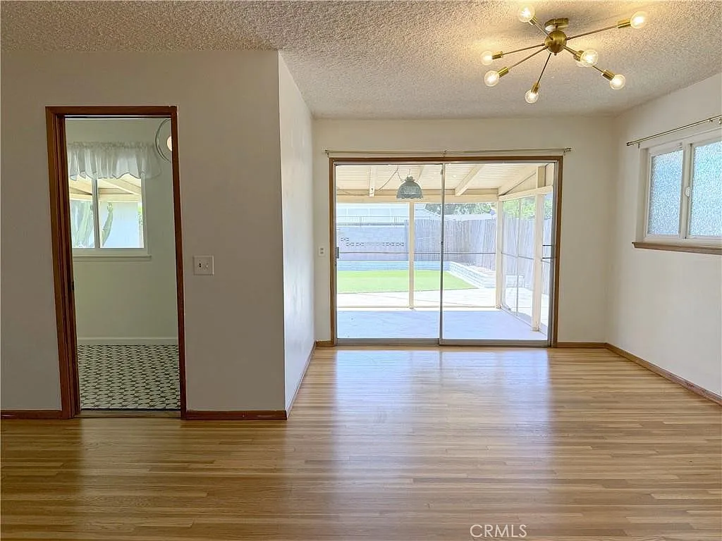 3 bed, 1611 sqft, $4,195 — Photo 4