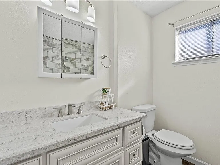 3705 Misty Cove Ct — Photo 24