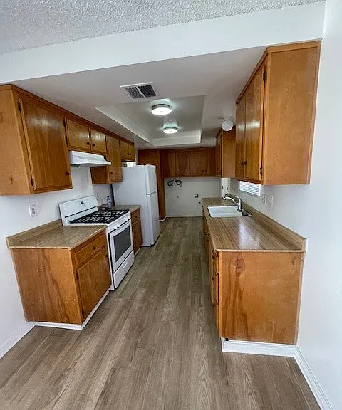 876 W Whittier Ave #878 — Photo 13