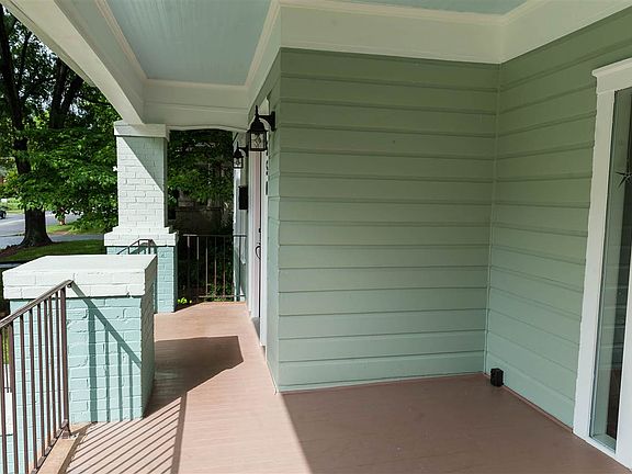 5th image of 550 Poplar St