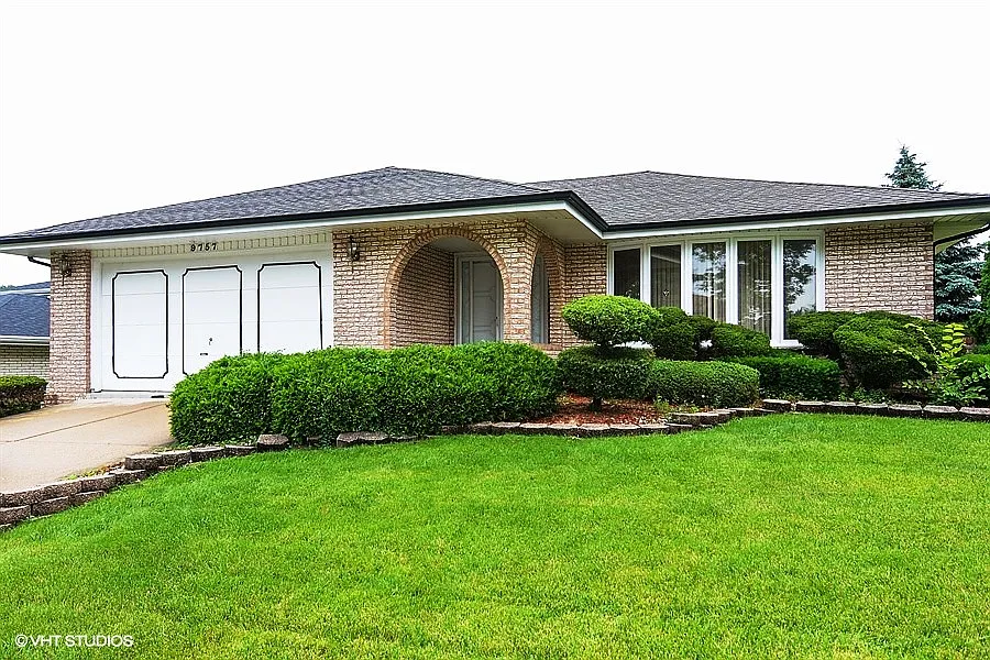 9757 S Cambridge Ct photo 1