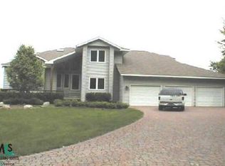 9390 Puttygut Rd, Casco, MI 48064