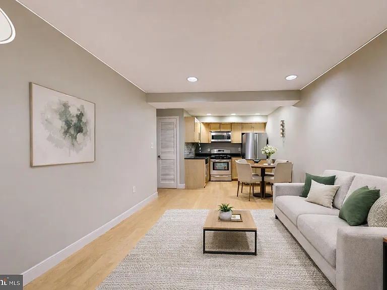 6 Rhode Island Ave NW #2 — Photo 1