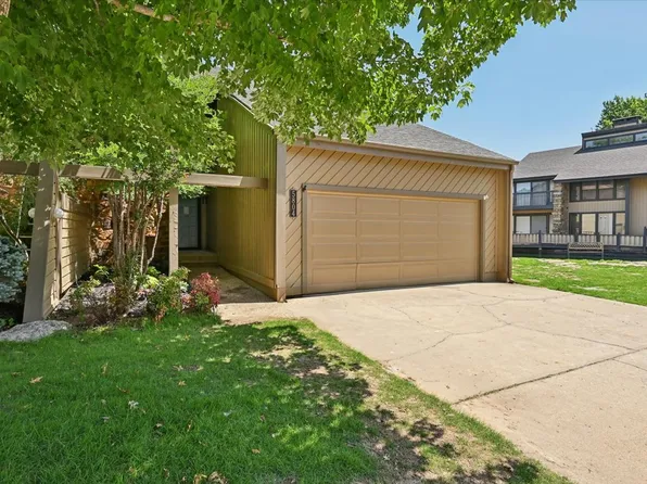 5804 S Atlanta Ave #2, Tulsa, OK 74105