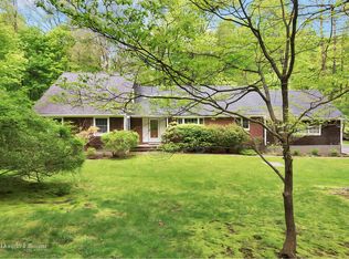 28 Allison Rd, Katonah, NY 10536