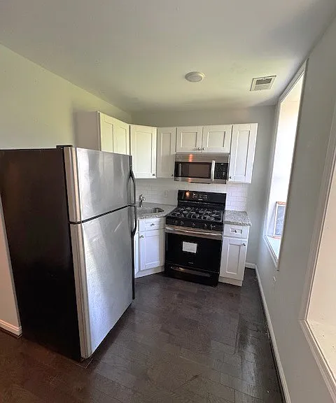 2402 Lakeview Ave #3 — Photo 7