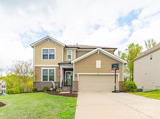 807 Oak Manor Dr SE, Concord, NC 28025