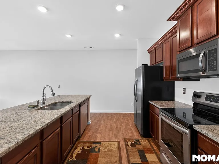 532 Ruths Dr — Photo 12