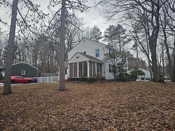 2nd image of 485 Central St