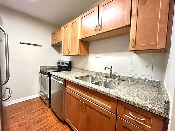 3rd image of 535 N Michigan Ave APT 1806