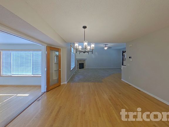 3rd image of 1259 Irvine Dr
