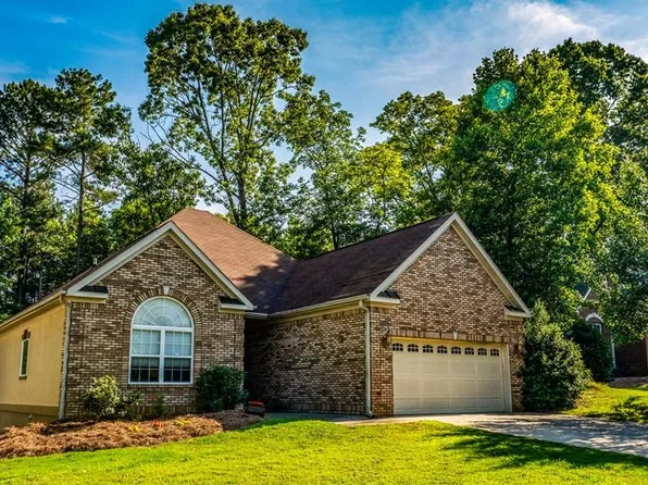 211 Creek View Rd, Bremen, GA 30110
