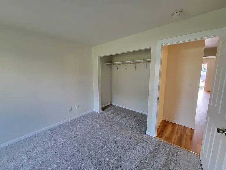Mission View Flats — Photo 10