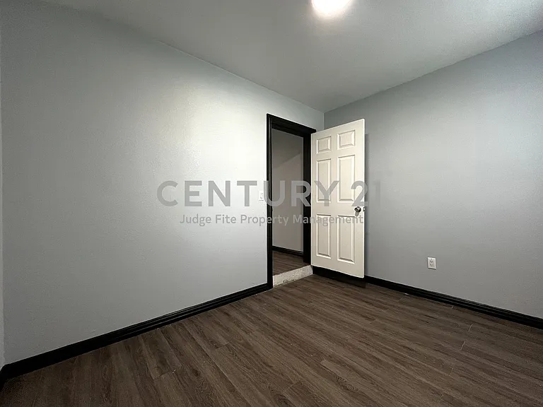 5205 Calloway St #B — Photo 16