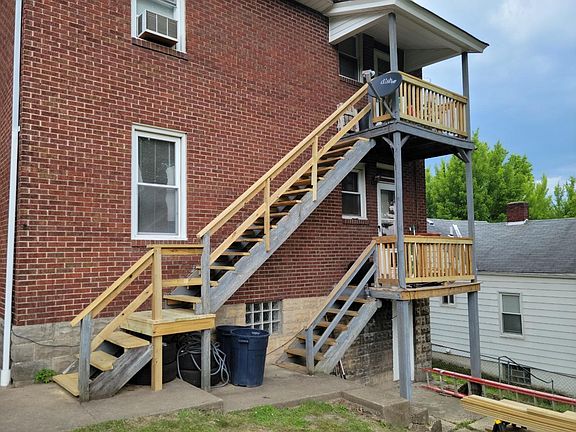 Back yard entrance.