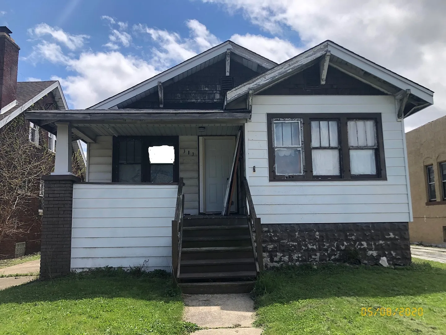 313 157th St photo 1