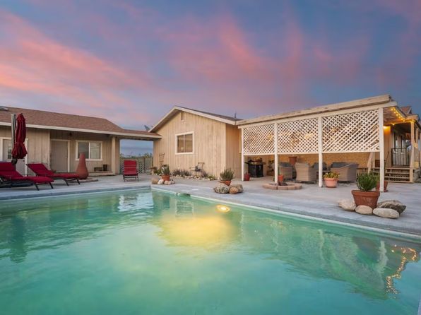59582 Sunflower Dr