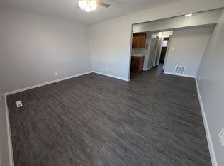 3304 SW 29th Ter #2, Topeka, KS 66614