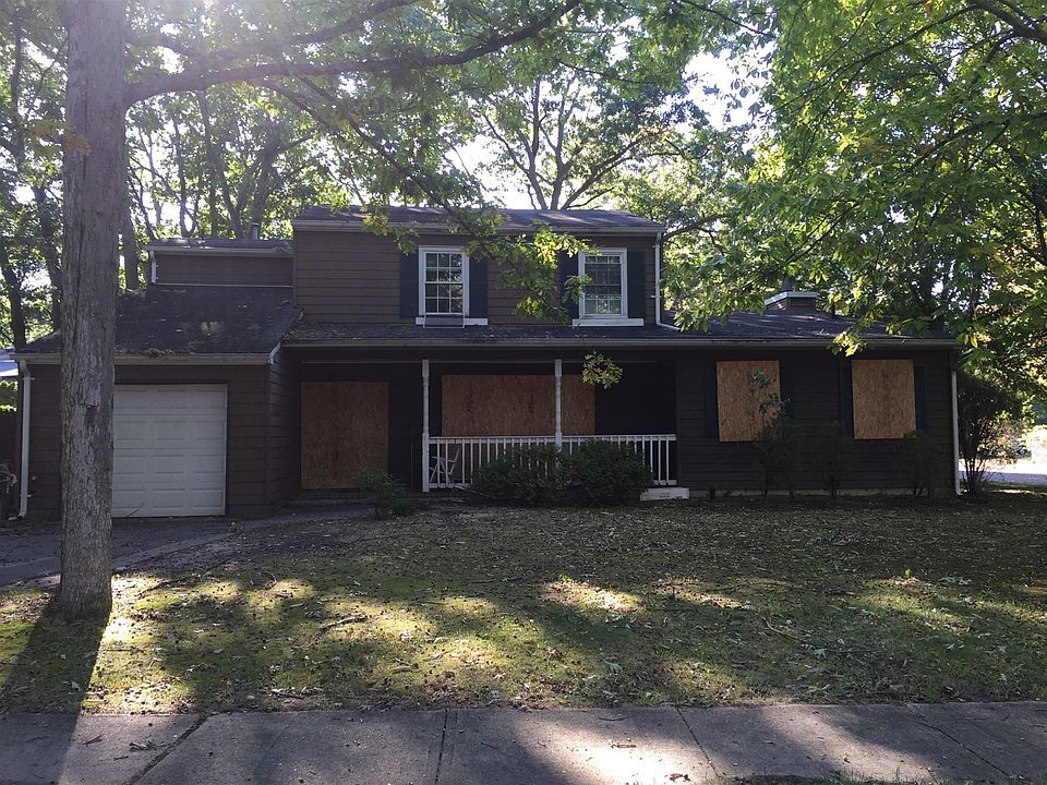 1st image of 982 Hearthstone Dr