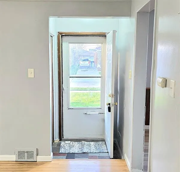 8340 Anna Ave — Photo 4